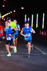 BIB: 0406, 42780
                            <button type="button" onclick="openModal(19750690)" class="btn btn-primary btn-sm float-right btn-popup" data-toggle="modal" data-target=".modal-high-quality">
                        <i class="fas fa-shopping-cart"></i> Add to Cart
                    </button>
                                            <button type="button" onclick="isThisMe(19750690, true)" class="btn btn-success btn-sm float-right btn-popup btn-isme hidden" data-toggle="tooltip" data-placement="bottom" title="นี่คือรูปของคุณใช่ไหม คลิกที่นี่เพื่อเอาเข้าอัลบั้ม">
                        <i class="fas fa-plus"></i> Add to album
                    </button>
                    <button type="button" onclick="isThisMe(19750690, false)" class="btn btn-warning btn-sm float-right btn-popup btn-isnotme hidden">
                        <i class="fas fa-ban"></i> Remove from album
                    </button>