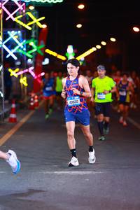 BIB: 40820
                            <button type="button" onclick="openModal(19740421)" class="btn btn-primary btn-sm float-right btn-popup" data-toggle="modal" data-target=".modal-high-quality">
                        <i class="fas fa-shopping-cart"></i> Add to Cart
                    </button>
                                            <button type="button" onclick="isThisMe(19740421, true)" class="btn btn-success btn-sm float-right btn-popup btn-isme hidden" data-toggle="tooltip" data-placement="bottom" title="นี่คือรูปของคุณใช่ไหม คลิกที่นี่เพื่อเอาเข้าอัลบั้ม">
                        <i class="fas fa-plus"></i> Add to album
                    </button>
                    <button type="button" onclick="isThisMe(19740421, false)" class="btn btn-warning btn-sm float-right btn-popup btn-isnotme hidden">
                        <i class="fas fa-ban"></i> Remove from album
                    </button>