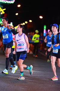 BIB: 41043, 45443, 41013
                            <button type="button" onclick="openModal(19759032)" class="btn btn-primary btn-sm float-right btn-popup" data-toggle="modal" data-target=".modal-high-quality">
                        <i class="fas fa-shopping-cart"></i> Add to Cart
                    </button>
                                            <button type="button" onclick="isThisMe(19759032, true)" class="btn btn-success btn-sm float-right btn-popup btn-isme hidden" data-toggle="tooltip" data-placement="bottom" title="นี่คือรูปของคุณใช่ไหม คลิกที่นี่เพื่อเอาเข้าอัลบั้ม">
                        <i class="fas fa-plus"></i> Add to album
                    </button>
                    <button type="button" onclick="isThisMe(19759032, false)" class="btn btn-warning btn-sm float-right btn-popup btn-isnotme hidden">
                        <i class="fas fa-ban"></i> Remove from album
                    </button>