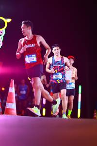 BIB: 194, 4131, 40656
                            <button type="button" onclick="openModal(19713791)" class="btn btn-primary btn-sm float-right btn-popup" data-toggle="modal" data-target=".modal-high-quality">
                        <i class="fas fa-shopping-cart"></i> Add to Cart
                    </button>
                                            <button type="button" onclick="isThisMe(19713791, true)" class="btn btn-success btn-sm float-right btn-popup btn-isme hidden" data-toggle="tooltip" data-placement="bottom" title="นี่คือรูปของคุณใช่ไหม คลิกที่นี่เพื่อเอาเข้าอัลบั้ม">
                        <i class="fas fa-plus"></i> Add to album
                    </button>
                    <button type="button" onclick="isThisMe(19713791, false)" class="btn btn-warning btn-sm float-right btn-popup btn-isnotme hidden">
                        <i class="fas fa-ban"></i> Remove from album
                    </button>