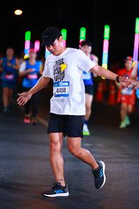 BIB: 7501, 41458
                            <button type="button" onclick="openModal(19765101)" class="btn btn-primary btn-sm float-right btn-popup" data-toggle="modal" data-target=".modal-high-quality">
                        <i class="fas fa-shopping-cart"></i> Add to Cart
                    </button>
                                            <button type="button" onclick="isThisMe(19765101, true)" class="btn btn-success btn-sm float-right btn-popup btn-isme hidden" data-toggle="tooltip" data-placement="bottom" title="นี่คือรูปของคุณใช่ไหม คลิกที่นี่เพื่อเอาเข้าอัลบั้ม">
                        <i class="fas fa-plus"></i> Add to album
                    </button>
                    <button type="button" onclick="isThisMe(19765101, false)" class="btn btn-warning btn-sm float-right btn-popup btn-isnotme hidden">
                        <i class="fas fa-ban"></i> Remove from album
                    </button>