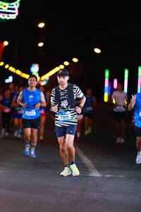BIB: 77435
                            <button type="button" onclick="openModal(19911189)" class="btn btn-primary btn-sm float-right btn-popup" data-toggle="modal" data-target=".modal-high-quality">
                        <i class="fas fa-shopping-cart"></i> Add to Cart
                    </button>
                                            <button type="button" onclick="isThisMe(19911189, true)" class="btn btn-success btn-sm float-right btn-popup btn-isme hidden" data-toggle="tooltip" data-placement="bottom" title="นี่คือรูปของคุณใช่ไหม คลิกที่นี่เพื่อเอาเข้าอัลบั้ม">
                        <i class="fas fa-plus"></i> Add to album
                    </button>
                    <button type="button" onclick="isThisMe(19911189, false)" class="btn btn-warning btn-sm float-right btn-popup btn-isnotme hidden">
                        <i class="fas fa-ban"></i> Remove from album
                    </button>