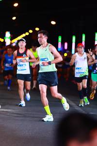 BIB: 2007, 40127
                            <button type="button" onclick="openModal(19714048)" class="btn btn-primary btn-sm float-right btn-popup" data-toggle="modal" data-target=".modal-high-quality">
                        <i class="fas fa-shopping-cart"></i> Add to Cart
                    </button>
                                            <button type="button" onclick="isThisMe(19714048, true)" class="btn btn-success btn-sm float-right btn-popup btn-isme hidden" data-toggle="tooltip" data-placement="bottom" title="นี่คือรูปของคุณใช่ไหม คลิกที่นี่เพื่อเอาเข้าอัลบั้ม">
                        <i class="fas fa-plus"></i> Add to album
                    </button>
                    <button type="button" onclick="isThisMe(19714048, false)" class="btn btn-warning btn-sm float-right btn-popup btn-isnotme hidden">
                        <i class="fas fa-ban"></i> Remove from album
                    </button>