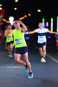 BIB: 40453
                            <button type="button" onclick="openModal(19728535)" class="btn btn-primary btn-sm float-right btn-popup" data-toggle="modal" data-target=".modal-high-quality">
                        <i class="fas fa-shopping-cart"></i> Add to Cart
                    </button>
                                            <button type="button" onclick="isThisMe(19728535, true)" class="btn btn-success btn-sm float-right btn-popup btn-isme hidden" data-toggle="tooltip" data-placement="bottom" title="นี่คือรูปของคุณใช่ไหม คลิกที่นี่เพื่อเอาเข้าอัลบั้ม">
                        <i class="fas fa-plus"></i> Add to album
                    </button>
                    <button type="button" onclick="isThisMe(19728535, false)" class="btn btn-warning btn-sm float-right btn-popup btn-isnotme hidden">
                        <i class="fas fa-ban"></i> Remove from album
                    </button>