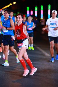 BIB: 0426, 463
                            <button type="button" onclick="openModal(19757266)" class="btn btn-primary btn-sm float-right btn-popup" data-toggle="modal" data-target=".modal-high-quality">
                        <i class="fas fa-shopping-cart"></i> Add to Cart
                    </button>
                                            <button type="button" onclick="isThisMe(19757266, true)" class="btn btn-success btn-sm float-right btn-popup btn-isme hidden" data-toggle="tooltip" data-placement="bottom" title="นี่คือรูปของคุณใช่ไหม คลิกที่นี่เพื่อเอาเข้าอัลบั้ม">
                        <i class="fas fa-plus"></i> Add to album
                    </button>
                    <button type="button" onclick="isThisMe(19757266, false)" class="btn btn-warning btn-sm float-right btn-popup btn-isnotme hidden">
                        <i class="fas fa-ban"></i> Remove from album
                    </button>