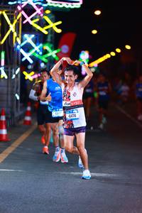 BIB: 41474
                            <button type="button" onclick="openModal(19731854)" class="btn btn-primary btn-sm float-right btn-popup" data-toggle="modal" data-target=".modal-high-quality">
                        <i class="fas fa-shopping-cart"></i> Add to Cart
                    </button>
                                            <button type="button" onclick="isThisMe(19731854, true)" class="btn btn-success btn-sm float-right btn-popup btn-isme hidden" data-toggle="tooltip" data-placement="bottom" title="นี่คือรูปของคุณใช่ไหม คลิกที่นี่เพื่อเอาเข้าอัลบั้ม">
                        <i class="fas fa-plus"></i> Add to album
                    </button>
                    <button type="button" onclick="isThisMe(19731854, false)" class="btn btn-warning btn-sm float-right btn-popup btn-isnotme hidden">
                        <i class="fas fa-ban"></i> Remove from album
                    </button>