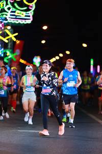 BIB: 66487, 45903
                            <button type="button" onclick="openModal(19785292)" class="btn btn-primary btn-sm float-right btn-popup" data-toggle="modal" data-target=".modal-high-quality">
                        <i class="fas fa-shopping-cart"></i> Add to Cart
                    </button>
                                            <button type="button" onclick="isThisMe(19785292, true)" class="btn btn-success btn-sm float-right btn-popup btn-isme hidden" data-toggle="tooltip" data-placement="bottom" title="นี่คือรูปของคุณใช่ไหม คลิกที่นี่เพื่อเอาเข้าอัลบั้ม">
                        <i class="fas fa-plus"></i> Add to album
                    </button>
                    <button type="button" onclick="isThisMe(19785292, false)" class="btn btn-warning btn-sm float-right btn-popup btn-isnotme hidden">
                        <i class="fas fa-ban"></i> Remove from album
                    </button>