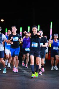 BIB: 4310, 41372
                            <button type="button" onclick="openModal(19784496)" class="btn btn-primary btn-sm float-right btn-popup" data-toggle="modal" data-target=".modal-high-quality">
                        <i class="fas fa-shopping-cart"></i> Add to Cart
                    </button>
                                            <button type="button" onclick="isThisMe(19784496, true)" class="btn btn-success btn-sm float-right btn-popup btn-isme hidden" data-toggle="tooltip" data-placement="bottom" title="นี่คือรูปของคุณใช่ไหม คลิกที่นี่เพื่อเอาเข้าอัลบั้ม">
                        <i class="fas fa-plus"></i> Add to album
                    </button>
                    <button type="button" onclick="isThisMe(19784496, false)" class="btn btn-warning btn-sm float-right btn-popup btn-isnotme hidden">
                        <i class="fas fa-ban"></i> Remove from album
                    </button>