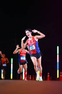 BIB: 40680
                            <button type="button" onclick="openModal(19699729)" class="btn btn-primary btn-sm float-right btn-popup" data-toggle="modal" data-target=".modal-high-quality">
                        <i class="fas fa-shopping-cart"></i> Add to Cart
                    </button>
                                            <button type="button" onclick="isThisMe(19699729, true)" class="btn btn-success btn-sm float-right btn-popup btn-isme hidden" data-toggle="tooltip" data-placement="bottom" title="นี่คือรูปของคุณใช่ไหม คลิกที่นี่เพื่อเอาเข้าอัลบั้ม">
                        <i class="fas fa-plus"></i> Add to album
                    </button>
                    <button type="button" onclick="isThisMe(19699729, false)" class="btn btn-warning btn-sm float-right btn-popup btn-isnotme hidden">
                        <i class="fas fa-ban"></i> Remove from album
                    </button>