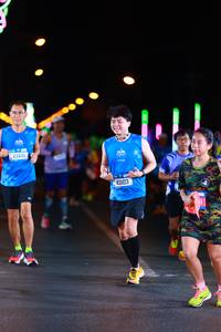 BIB: 43103, 43440
                            <button type="button" onclick="openModal(19873671)" class="btn btn-primary btn-sm float-right btn-popup" data-toggle="modal" data-target=".modal-high-quality">
                        <i class="fas fa-shopping-cart"></i> Add to Cart
                    </button>
                                            <button type="button" onclick="isThisMe(19873671, true)" class="btn btn-success btn-sm float-right btn-popup btn-isme hidden" data-toggle="tooltip" data-placement="bottom" title="นี่คือรูปของคุณใช่ไหม คลิกที่นี่เพื่อเอาเข้าอัลบั้ม">
                        <i class="fas fa-plus"></i> Add to album
                    </button>
                    <button type="button" onclick="isThisMe(19873671, false)" class="btn btn-warning btn-sm float-right btn-popup btn-isnotme hidden">
                        <i class="fas fa-ban"></i> Remove from album
                    </button>