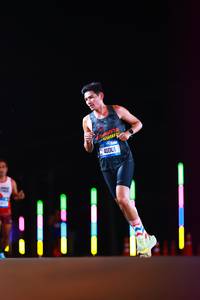 BIB: 41001
                            <button type="button" onclick="openModal(19707037)" class="btn btn-primary btn-sm float-right btn-popup" data-toggle="modal" data-target=".modal-high-quality">
                        <i class="fas fa-shopping-cart"></i> Add to Cart
                    </button>
                                            <button type="button" onclick="isThisMe(19707037, true)" class="btn btn-success btn-sm float-right btn-popup btn-isme hidden" data-toggle="tooltip" data-placement="bottom" title="นี่คือรูปของคุณใช่ไหม คลิกที่นี่เพื่อเอาเข้าอัลบั้ม">
                        <i class="fas fa-plus"></i> Add to album
                    </button>
                    <button type="button" onclick="isThisMe(19707037, false)" class="btn btn-warning btn-sm float-right btn-popup btn-isnotme hidden">
                        <i class="fas fa-ban"></i> Remove from album
                    </button>