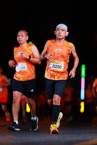 BIB: 93209, 21250
                            <button type="button" onclick="openModal(20052297)" class="btn btn-primary btn-sm float-right btn-popup" data-toggle="modal" data-target=".modal-high-quality">
                        <i class="fas fa-shopping-cart"></i> Add to Cart
                    </button>
                                            <button type="button" onclick="isThisMe(20052297, true)" class="btn btn-success btn-sm float-right btn-popup btn-isme hidden" data-toggle="tooltip" data-placement="bottom" title="นี่คือรูปของคุณใช่ไหม คลิกที่นี่เพื่อเอาเข้าอัลบั้ม">
                        <i class="fas fa-plus"></i> Add to album
                    </button>
                    <button type="button" onclick="isThisMe(20052297, false)" class="btn btn-warning btn-sm float-right btn-popup btn-isnotme hidden">
                        <i class="fas fa-ban"></i> Remove from album
                    </button>