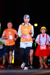 BIB: 06152, 24698
                            <button type="button" onclick="openModal(20255634)" class="btn btn-primary btn-sm float-right btn-popup" data-toggle="modal" data-target=".modal-high-quality">
                        <i class="fas fa-shopping-cart"></i> Add to Cart
                    </button>
                                            <button type="button" onclick="isThisMe(20255634, true)" class="btn btn-success btn-sm float-right btn-popup btn-isme hidden" data-toggle="tooltip" data-placement="bottom" title="นี่คือรูปของคุณใช่ไหม คลิกที่นี่เพื่อเอาเข้าอัลบั้ม">
                        <i class="fas fa-plus"></i> Add to album
                    </button>
                    <button type="button" onclick="isThisMe(20255634, false)" class="btn btn-warning btn-sm float-right btn-popup btn-isnotme hidden">
                        <i class="fas fa-ban"></i> Remove from album
                    </button>