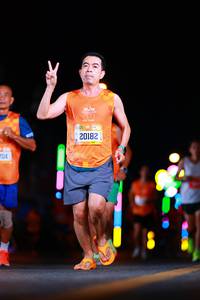 BIB: 704, 20182
                            <button type="button" onclick="openModal(19911818)" class="btn btn-primary btn-sm float-right btn-popup" data-toggle="modal" data-target=".modal-high-quality">
                        <i class="fas fa-shopping-cart"></i> Add to Cart
                    </button>
                                            <button type="button" onclick="isThisMe(19911818, true)" class="btn btn-success btn-sm float-right btn-popup btn-isme hidden" data-toggle="tooltip" data-placement="bottom" title="นี่คือรูปของคุณใช่ไหม คลิกที่นี่เพื่อเอาเข้าอัลบั้ม">
                        <i class="fas fa-plus"></i> Add to album
                    </button>
                    <button type="button" onclick="isThisMe(19911818, false)" class="btn btn-warning btn-sm float-right btn-popup btn-isnotme hidden">
                        <i class="fas fa-ban"></i> Remove from album
                    </button>