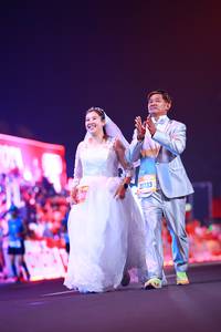 BIB: 21733
                            <button type="button" onclick="openModal(20909506)" class="btn btn-primary btn-sm float-right btn-popup" data-toggle="modal" data-target=".modal-high-quality">
                        <i class="fas fa-shopping-cart"></i> Add to Cart
                    </button>
                                            <button type="button" onclick="isThisMe(20909506, true)" class="btn btn-success btn-sm float-right btn-popup btn-isme hidden" data-toggle="tooltip" data-placement="bottom" title="นี่คือรูปของคุณใช่ไหม คลิกที่นี่เพื่อเอาเข้าอัลบั้ม">
                        <i class="fas fa-plus"></i> Add to album
                    </button>
                    <button type="button" onclick="isThisMe(20909506, false)" class="btn btn-warning btn-sm float-right btn-popup btn-isnotme hidden">
                        <i class="fas fa-ban"></i> Remove from album
                    </button>