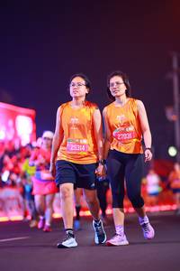 BIB: 022, 25314
                            <button type="button" onclick="openModal(20877346)" class="btn btn-primary btn-sm float-right btn-popup" data-toggle="modal" data-target=".modal-high-quality">
                        <i class="fas fa-shopping-cart"></i> Add to Cart
                    </button>
                                            <button type="button" onclick="isThisMe(20877346, true)" class="btn btn-success btn-sm float-right btn-popup btn-isme hidden" data-toggle="tooltip" data-placement="bottom" title="นี่คือรูปของคุณใช่ไหม คลิกที่นี่เพื่อเอาเข้าอัลบั้ม">
                        <i class="fas fa-plus"></i> Add to album
                    </button>
                    <button type="button" onclick="isThisMe(20877346, false)" class="btn btn-warning btn-sm float-right btn-popup btn-isnotme hidden">
                        <i class="fas fa-ban"></i> Remove from album
                    </button>
