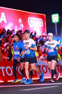 BIB: 42907, 43245, 45662
                            <button type="button" onclick="openModal(20924502)" class="btn btn-primary btn-sm float-right btn-popup" data-toggle="modal" data-target=".modal-high-quality">
                        <i class="fas fa-shopping-cart"></i> Add to Cart
                    </button>
                                            <button type="button" onclick="isThisMe(20924502, true)" class="btn btn-success btn-sm float-right btn-popup btn-isme hidden" data-toggle="tooltip" data-placement="bottom" title="นี่คือรูปของคุณใช่ไหม คลิกที่นี่เพื่อเอาเข้าอัลบั้ม">
                        <i class="fas fa-plus"></i> Add to album
                    </button>
                    <button type="button" onclick="isThisMe(20924502, false)" class="btn btn-warning btn-sm float-right btn-popup btn-isnotme hidden">
                        <i class="fas fa-ban"></i> Remove from album
                    </button>