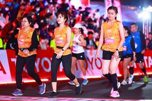 BIB: 27214, 25062, 26515, 625
                            <button type="button" onclick="openModal(20949291)" class="btn btn-primary btn-sm float-right btn-popup" data-toggle="modal" data-target=".modal-high-quality">
                        <i class="fas fa-shopping-cart"></i> Add to Cart
                    </button>
                                            <button type="button" onclick="isThisMe(20949291, true)" class="btn btn-success btn-sm float-right btn-popup btn-isme hidden" data-toggle="tooltip" data-placement="bottom" title="นี่คือรูปของคุณใช่ไหม คลิกที่นี่เพื่อเอาเข้าอัลบั้ม">
                        <i class="fas fa-plus"></i> Add to album
                    </button>
                    <button type="button" onclick="isThisMe(20949291, false)" class="btn btn-warning btn-sm float-right btn-popup btn-isnotme hidden">
                        <i class="fas fa-ban"></i> Remove from album
                    </button>