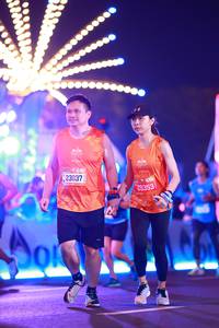 BIB: 23037, 25353
                            <button type="button" onclick="openModal(20907521)" class="btn btn-primary btn-sm float-right btn-popup" data-toggle="modal" data-target=".modal-high-quality">
                        <i class="fas fa-shopping-cart"></i> Add to Cart
                    </button>
                                            <button type="button" onclick="isThisMe(20907521, true)" class="btn btn-success btn-sm float-right btn-popup btn-isme hidden" data-toggle="tooltip" data-placement="bottom" title="นี่คือรูปของคุณใช่ไหม คลิกที่นี่เพื่อเอาเข้าอัลบั้ม">
                        <i class="fas fa-plus"></i> Add to album
                    </button>
                    <button type="button" onclick="isThisMe(20907521, false)" class="btn btn-warning btn-sm float-right btn-popup btn-isnotme hidden">
                        <i class="fas fa-ban"></i> Remove from album
                    </button>
