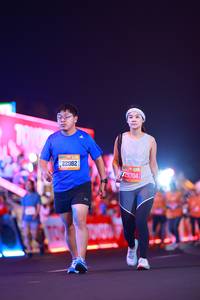 BIB: 22082, 25704
                            <button type="button" onclick="openModal(20945426)" class="btn btn-primary btn-sm float-right btn-popup" data-toggle="modal" data-target=".modal-high-quality">
                        <i class="fas fa-shopping-cart"></i> Add to Cart
                    </button>
                                            <button type="button" onclick="isThisMe(20945426, true)" class="btn btn-success btn-sm float-right btn-popup btn-isme hidden" data-toggle="tooltip" data-placement="bottom" title="นี่คือรูปของคุณใช่ไหม คลิกที่นี่เพื่อเอาเข้าอัลบั้ม">
                        <i class="fas fa-plus"></i> Add to album
                    </button>
                    <button type="button" onclick="isThisMe(20945426, false)" class="btn btn-warning btn-sm float-right btn-popup btn-isnotme hidden">
                        <i class="fas fa-ban"></i> Remove from album
                    </button>
