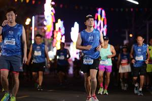 BIB: 4054, 42285, 208
                            <button type="button" onclick="openModal(21458650)" class="btn btn-primary btn-sm float-right btn-popup" data-toggle="modal" data-target=".modal-high-quality">
                        <i class="fas fa-shopping-cart"></i> Add to Cart
                    </button>
                                            <button type="button" onclick="isThisMe(21458650, true)" class="btn btn-success btn-sm float-right btn-popup btn-isme hidden" data-toggle="tooltip" data-placement="bottom" title="นี่คือรูปของคุณใช่ไหม คลิกที่นี่เพื่อเอาเข้าอัลบั้ม">
                        <i class="fas fa-plus"></i> Add to album
                    </button>
                    <button type="button" onclick="isThisMe(21458650, false)" class="btn btn-warning btn-sm float-right btn-popup btn-isnotme hidden">
                        <i class="fas fa-ban"></i> Remove from album
                    </button>