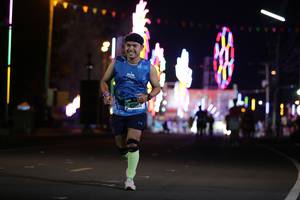 BIB: 43104
                            <button type="button" onclick="openModal(21493954)" class="btn btn-primary btn-sm float-right btn-popup" data-toggle="modal" data-target=".modal-high-quality">
                        <i class="fas fa-shopping-cart"></i> Add to Cart
                    </button>
                                            <button type="button" onclick="isThisMe(21493954, true)" class="btn btn-success btn-sm float-right btn-popup btn-isme hidden" data-toggle="tooltip" data-placement="bottom" title="นี่คือรูปของคุณใช่ไหม คลิกที่นี่เพื่อเอาเข้าอัลบั้ม">
                        <i class="fas fa-plus"></i> Add to album
                    </button>
                    <button type="button" onclick="isThisMe(21493954, false)" class="btn btn-warning btn-sm float-right btn-popup btn-isnotme hidden">
                        <i class="fas fa-ban"></i> Remove from album
                    </button>