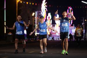 BIB: 42367, 40087, 82404
                            <button type="button" onclick="openModal(21449018)" class="btn btn-primary btn-sm float-right btn-popup" data-toggle="modal" data-target=".modal-high-quality">
                        <i class="fas fa-shopping-cart"></i> Add to Cart
                    </button>
                                            <button type="button" onclick="isThisMe(21449018, true)" class="btn btn-success btn-sm float-right btn-popup btn-isme hidden" data-toggle="tooltip" data-placement="bottom" title="นี่คือรูปของคุณใช่ไหม คลิกที่นี่เพื่อเอาเข้าอัลบั้ม">
                        <i class="fas fa-plus"></i> Add to album
                    </button>
                    <button type="button" onclick="isThisMe(21449018, false)" class="btn btn-warning btn-sm float-right btn-popup btn-isnotme hidden">
                        <i class="fas fa-ban"></i> Remove from album
                    </button>