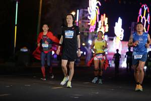 BIB: 1144, 40479, 160, 40455, 49870, 42834
                            <button type="button" onclick="openModal(21493188)" class="btn btn-primary btn-sm float-right btn-popup" data-toggle="modal" data-target=".modal-high-quality">
                        <i class="fas fa-shopping-cart"></i> Add to Cart
                    </button>
                                            <button type="button" onclick="isThisMe(21493188, true)" class="btn btn-success btn-sm float-right btn-popup btn-isme hidden" data-toggle="tooltip" data-placement="bottom" title="นี่คือรูปของคุณใช่ไหม คลิกที่นี่เพื่อเอาเข้าอัลบั้ม">
                        <i class="fas fa-plus"></i> Add to album
                    </button>
                    <button type="button" onclick="isThisMe(21493188, false)" class="btn btn-warning btn-sm float-right btn-popup btn-isnotme hidden">
                        <i class="fas fa-ban"></i> Remove from album
                    </button>