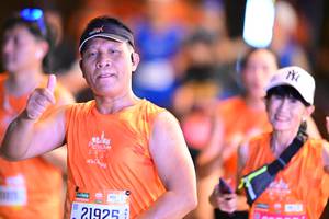 BIB: 2021, 21925
                            <button type="button" onclick="openModal(20731566)" class="btn btn-primary btn-sm float-right btn-popup" data-toggle="modal" data-target=".modal-high-quality">
                        <i class="fas fa-shopping-cart"></i> Add to Cart
                    </button>
                                            <button type="button" onclick="isThisMe(20731566, true)" class="btn btn-success btn-sm float-right btn-popup btn-isme hidden" data-toggle="tooltip" data-placement="bottom" title="นี่คือรูปของคุณใช่ไหม คลิกที่นี่เพื่อเอาเข้าอัลบั้ม">
                        <i class="fas fa-plus"></i> Add to album
                    </button>
                    <button type="button" onclick="isThisMe(20731566, false)" class="btn btn-warning btn-sm float-right btn-popup btn-isnotme hidden">
                        <i class="fas fa-ban"></i> Remove from album
                    </button>