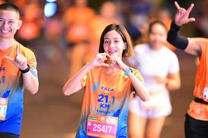 BIB: 211, 25417
                            <button type="button" onclick="openModal(20688540)" class="btn btn-primary btn-sm float-right btn-popup" data-toggle="modal" data-target=".modal-high-quality">
                        <i class="fas fa-shopping-cart"></i> Add to Cart
                    </button>
                                            <button type="button" onclick="isThisMe(20688540, true)" class="btn btn-success btn-sm float-right btn-popup btn-isme hidden" data-toggle="tooltip" data-placement="bottom" title="นี่คือรูปของคุณใช่ไหม คลิกที่นี่เพื่อเอาเข้าอัลบั้ม">
                        <i class="fas fa-plus"></i> Add to album
                    </button>
                    <button type="button" onclick="isThisMe(20688540, false)" class="btn btn-warning btn-sm float-right btn-popup btn-isnotme hidden">
                        <i class="fas fa-ban"></i> Remove from album
                    </button>