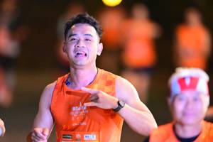 BIB: 202
                            <button type="button" onclick="openModal(20773119)" class="btn btn-primary btn-sm float-right btn-popup" data-toggle="modal" data-target=".modal-high-quality">
                        <i class="fas fa-shopping-cart"></i> Add to Cart
                    </button>
                                            <button type="button" onclick="isThisMe(20773119, true)" class="btn btn-success btn-sm float-right btn-popup btn-isme hidden" data-toggle="tooltip" data-placement="bottom" title="นี่คือรูปของคุณใช่ไหม คลิกที่นี่เพื่อเอาเข้าอัลบั้ม">
                        <i class="fas fa-plus"></i> Add to album
                    </button>
                    <button type="button" onclick="isThisMe(20773119, false)" class="btn btn-warning btn-sm float-right btn-popup btn-isnotme hidden">
                        <i class="fas fa-ban"></i> Remove from album
                    </button>