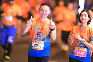 BIB: 211, 21108, 25417
                            <button type="button" onclick="openModal(20687751)" class="btn btn-primary btn-sm float-right btn-popup" data-toggle="modal" data-target=".modal-high-quality">
                        <i class="fas fa-shopping-cart"></i> Add to Cart
                    </button>
                                            <button type="button" onclick="isThisMe(20687751, true)" class="btn btn-success btn-sm float-right btn-popup btn-isme hidden" data-toggle="tooltip" data-placement="bottom" title="นี่คือรูปของคุณใช่ไหม คลิกที่นี่เพื่อเอาเข้าอัลบั้ม">
                        <i class="fas fa-plus"></i> Add to album
                    </button>
                    <button type="button" onclick="isThisMe(20687751, false)" class="btn btn-warning btn-sm float-right btn-popup btn-isnotme hidden">
                        <i class="fas fa-ban"></i> Remove from album
                    </button>