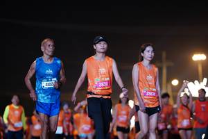BIB: 4102, 26311, 25674
                            <button type="button" onclick="openModal(21032509)" class="btn btn-primary btn-sm float-right btn-popup" data-toggle="modal" data-target=".modal-high-quality">
                        <i class="fas fa-shopping-cart"></i> Add to Cart
                    </button>
                                            <button type="button" onclick="isThisMe(21032509, true)" class="btn btn-success btn-sm float-right btn-popup btn-isme hidden" data-toggle="tooltip" data-placement="bottom" title="นี่คือรูปของคุณใช่ไหม คลิกที่นี่เพื่อเอาเข้าอัลบั้ม">
                        <i class="fas fa-plus"></i> Add to album
                    </button>
                    <button type="button" onclick="isThisMe(21032509, false)" class="btn btn-warning btn-sm float-right btn-popup btn-isnotme hidden">
                        <i class="fas fa-ban"></i> Remove from album
                    </button>