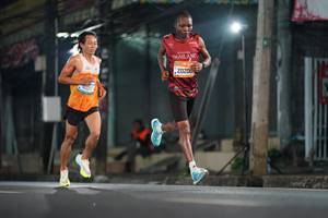 BIB: 4023, 20200
                            <button type="button" onclick="openModal(19616144)" class="btn btn-primary btn-sm float-right btn-popup" data-toggle="modal" data-target=".modal-high-quality">
                        <i class="fas fa-shopping-cart"></i> Add to Cart
                    </button>
                                            <button type="button" onclick="isThisMe(19616144, true)" class="btn btn-success btn-sm float-right btn-popup btn-isme hidden" data-toggle="tooltip" data-placement="bottom" title="นี่คือรูปของคุณใช่ไหม คลิกที่นี่เพื่อเอาเข้าอัลบั้ม">
                        <i class="fas fa-plus"></i> Add to album
                    </button>
                    <button type="button" onclick="isThisMe(19616144, false)" class="btn btn-warning btn-sm float-right btn-popup btn-isnotme hidden">
                        <i class="fas fa-ban"></i> Remove from album
                    </button>
