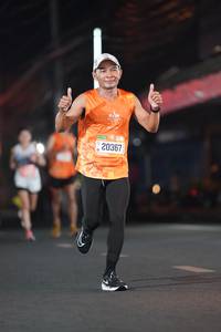 BIB: 20367
                            <button type="button" onclick="openModal(19656702)" class="btn btn-primary btn-sm float-right btn-popup" data-toggle="modal" data-target=".modal-high-quality">
                        <i class="fas fa-shopping-cart"></i> Add to Cart
                    </button>
                                            <button type="button" onclick="isThisMe(19656702, true)" class="btn btn-success btn-sm float-right btn-popup btn-isme hidden" data-toggle="tooltip" data-placement="bottom" title="นี่คือรูปของคุณใช่ไหม คลิกที่นี่เพื่อเอาเข้าอัลบั้ม">
                        <i class="fas fa-plus"></i> Add to album
                    </button>
                    <button type="button" onclick="isThisMe(19656702, false)" class="btn btn-warning btn-sm float-right btn-popup btn-isnotme hidden">
                        <i class="fas fa-ban"></i> Remove from album
                    </button>