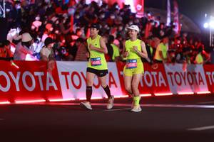 BIB: 15165, 45146
                            <button type="button" onclick="openModal(21085947)" class="btn btn-primary btn-sm float-right btn-popup" data-toggle="modal" data-target=".modal-high-quality">
                        <i class="fas fa-shopping-cart"></i> Add to Cart
                    </button>
                                            <button type="button" onclick="isThisMe(21085947, true)" class="btn btn-success btn-sm float-right btn-popup btn-isme hidden" data-toggle="tooltip" data-placement="bottom" title="นี่คือรูปของคุณใช่ไหม คลิกที่นี่เพื่อเอาเข้าอัลบั้ม">
                        <i class="fas fa-plus"></i> Add to album
                    </button>
                    <button type="button" onclick="isThisMe(21085947, false)" class="btn btn-warning btn-sm float-right btn-popup btn-isnotme hidden">
                        <i class="fas fa-ban"></i> Remove from album
                    </button>