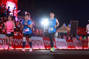 BIB: 482, 445, 40420
                            <button type="button" onclick="openModal(21128899)" class="btn btn-primary btn-sm float-right btn-popup" data-toggle="modal" data-target=".modal-high-quality">
                        <i class="fas fa-shopping-cart"></i> Add to Cart
                    </button>
                                            <button type="button" onclick="isThisMe(21128899, true)" class="btn btn-success btn-sm float-right btn-popup btn-isme hidden" data-toggle="tooltip" data-placement="bottom" title="นี่คือรูปของคุณใช่ไหม คลิกที่นี่เพื่อเอาเข้าอัลบั้ม">
                        <i class="fas fa-plus"></i> Add to album
                    </button>
                    <button type="button" onclick="isThisMe(21128899, false)" class="btn btn-warning btn-sm float-right btn-popup btn-isnotme hidden">
                        <i class="fas fa-ban"></i> Remove from album
                    </button>