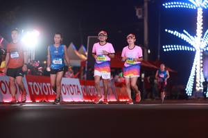 BIB: 1412, 95409, 35408
                            <button type="button" onclick="openModal(21137127)" class="btn btn-primary btn-sm float-right btn-popup" data-toggle="modal" data-target=".modal-high-quality">
                        <i class="fas fa-shopping-cart"></i> Add to Cart
                    </button>
                                            <button type="button" onclick="isThisMe(21137127, true)" class="btn btn-success btn-sm float-right btn-popup btn-isme hidden" data-toggle="tooltip" data-placement="bottom" title="นี่คือรูปของคุณใช่ไหม คลิกที่นี่เพื่อเอาเข้าอัลบั้ม">
                        <i class="fas fa-plus"></i> Add to album
                    </button>
                    <button type="button" onclick="isThisMe(21137127, false)" class="btn btn-warning btn-sm float-right btn-popup btn-isnotme hidden">
                        <i class="fas fa-ban"></i> Remove from album
                    </button>