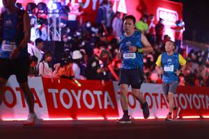 BIB: 41952, 43350, 42235
                            <button type="button" onclick="openModal(21125684)" class="btn btn-primary btn-sm float-right btn-popup" data-toggle="modal" data-target=".modal-high-quality">
                        <i class="fas fa-shopping-cart"></i> Add to Cart
                    </button>
                                            <button type="button" onclick="isThisMe(21125684, true)" class="btn btn-success btn-sm float-right btn-popup btn-isme hidden" data-toggle="tooltip" data-placement="bottom" title="นี่คือรูปของคุณใช่ไหม คลิกที่นี่เพื่อเอาเข้าอัลบั้ม">
                        <i class="fas fa-plus"></i> Add to album
                    </button>
                    <button type="button" onclick="isThisMe(21125684, false)" class="btn btn-warning btn-sm float-right btn-popup btn-isnotme hidden">
                        <i class="fas fa-ban"></i> Remove from album
                    </button>