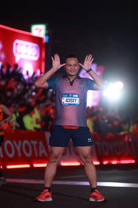 BIB: 111, 43517
                            <button type="button" onclick="openModal(21040092)" class="btn btn-primary btn-sm float-right btn-popup" data-toggle="modal" data-target=".modal-high-quality">
                        <i class="fas fa-shopping-cart"></i> Add to Cart
                    </button>
                                            <button type="button" onclick="isThisMe(21040092, true)" class="btn btn-success btn-sm float-right btn-popup btn-isme hidden" data-toggle="tooltip" data-placement="bottom" title="นี่คือรูปของคุณใช่ไหม คลิกที่นี่เพื่อเอาเข้าอัลบั้ม">
                        <i class="fas fa-plus"></i> Add to album
                    </button>
                    <button type="button" onclick="isThisMe(21040092, false)" class="btn btn-warning btn-sm float-right btn-popup btn-isnotme hidden">
                        <i class="fas fa-ban"></i> Remove from album
                    </button>