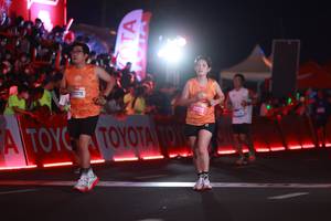 BIB: 43375, 25715
                            <button type="button" onclick="openModal(21038485)" class="btn btn-primary btn-sm float-right btn-popup" data-toggle="modal" data-target=".modal-high-quality">
                        <i class="fas fa-shopping-cart"></i> Add to Cart
                    </button>
                                            <button type="button" onclick="isThisMe(21038485, true)" class="btn btn-success btn-sm float-right btn-popup btn-isme hidden" data-toggle="tooltip" data-placement="bottom" title="นี่คือรูปของคุณใช่ไหม คลิกที่นี่เพื่อเอาเข้าอัลบั้ม">
                        <i class="fas fa-plus"></i> Add to album
                    </button>
                    <button type="button" onclick="isThisMe(21038485, false)" class="btn btn-warning btn-sm float-right btn-popup btn-isnotme hidden">
                        <i class="fas fa-ban"></i> Remove from album
                    </button>
