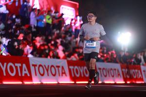 BIB: 41447
                            <button type="button" onclick="openModal(21127199)" class="btn btn-primary btn-sm float-right btn-popup" data-toggle="modal" data-target=".modal-high-quality">
                        <i class="fas fa-shopping-cart"></i> Add to Cart
                    </button>
                                            <button type="button" onclick="isThisMe(21127199, true)" class="btn btn-success btn-sm float-right btn-popup btn-isme hidden" data-toggle="tooltip" data-placement="bottom" title="นี่คือรูปของคุณใช่ไหม คลิกที่นี่เพื่อเอาเข้าอัลบั้ม">
                        <i class="fas fa-plus"></i> Add to album
                    </button>
                    <button type="button" onclick="isThisMe(21127199, false)" class="btn btn-warning btn-sm float-right btn-popup btn-isnotme hidden">
                        <i class="fas fa-ban"></i> Remove from album
                    </button>