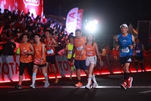 BIB: 24232, 24988, 42986
                            <button type="button" onclick="openModal(21039821)" class="btn btn-primary btn-sm float-right btn-popup" data-toggle="modal" data-target=".modal-high-quality">
                        <i class="fas fa-shopping-cart"></i> Add to Cart
                    </button>
                                            <button type="button" onclick="isThisMe(21039821, true)" class="btn btn-success btn-sm float-right btn-popup btn-isme hidden" data-toggle="tooltip" data-placement="bottom" title="นี่คือรูปของคุณใช่ไหม คลิกที่นี่เพื่อเอาเข้าอัลบั้ม">
                        <i class="fas fa-plus"></i> Add to album
                    </button>
                    <button type="button" onclick="isThisMe(21039821, false)" class="btn btn-warning btn-sm float-right btn-popup btn-isnotme hidden">
                        <i class="fas fa-ban"></i> Remove from album
                    </button>