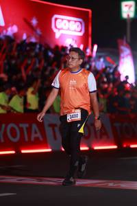 BIB: 24010
                            <button type="button" onclick="openModal(21029708)" class="btn btn-primary btn-sm float-right btn-popup" data-toggle="modal" data-target=".modal-high-quality">
                        <i class="fas fa-shopping-cart"></i> Add to Cart
                    </button>
                                            <button type="button" onclick="isThisMe(21029708, true)" class="btn btn-success btn-sm float-right btn-popup btn-isme hidden" data-toggle="tooltip" data-placement="bottom" title="นี่คือรูปของคุณใช่ไหม คลิกที่นี่เพื่อเอาเข้าอัลบั้ม">
                        <i class="fas fa-plus"></i> Add to album
                    </button>
                    <button type="button" onclick="isThisMe(21029708, false)" class="btn btn-warning btn-sm float-right btn-popup btn-isnotme hidden">
                        <i class="fas fa-ban"></i> Remove from album
                    </button>