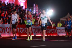 BIB: 41226, 40743, 43116
                            <button type="button" onclick="openModal(21075686)" class="btn btn-primary btn-sm float-right btn-popup" data-toggle="modal" data-target=".modal-high-quality">
                        <i class="fas fa-shopping-cart"></i> Add to Cart
                    </button>
                                            <button type="button" onclick="isThisMe(21075686, true)" class="btn btn-success btn-sm float-right btn-popup btn-isme hidden" data-toggle="tooltip" data-placement="bottom" title="นี่คือรูปของคุณใช่ไหม คลิกที่นี่เพื่อเอาเข้าอัลบั้ม">
                        <i class="fas fa-plus"></i> Add to album
                    </button>
                    <button type="button" onclick="isThisMe(21075686, false)" class="btn btn-warning btn-sm float-right btn-popup btn-isnotme hidden">
                        <i class="fas fa-ban"></i> Remove from album
                    </button>