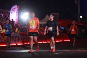 BIB: 23987, 23289
                            <button type="button" onclick="openModal(21038711)" class="btn btn-primary btn-sm float-right btn-popup" data-toggle="modal" data-target=".modal-high-quality">
                        <i class="fas fa-shopping-cart"></i> Add to Cart
                    </button>
                                            <button type="button" onclick="isThisMe(21038711, true)" class="btn btn-success btn-sm float-right btn-popup btn-isme hidden" data-toggle="tooltip" data-placement="bottom" title="นี่คือรูปของคุณใช่ไหม คลิกที่นี่เพื่อเอาเข้าอัลบั้ม">
                        <i class="fas fa-plus"></i> Add to album
                    </button>
                    <button type="button" onclick="isThisMe(21038711, false)" class="btn btn-warning btn-sm float-right btn-popup btn-isnotme hidden">
                        <i class="fas fa-ban"></i> Remove from album
                    </button>