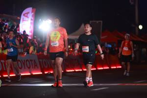 BIB: 23987, 23289
                            <button type="button" onclick="openModal(21038709)" class="btn btn-primary btn-sm float-right btn-popup" data-toggle="modal" data-target=".modal-high-quality">
                        <i class="fas fa-shopping-cart"></i> Add to Cart
                    </button>
                                            <button type="button" onclick="isThisMe(21038709, true)" class="btn btn-success btn-sm float-right btn-popup btn-isme hidden" data-toggle="tooltip" data-placement="bottom" title="นี่คือรูปของคุณใช่ไหม คลิกที่นี่เพื่อเอาเข้าอัลบั้ม">
                        <i class="fas fa-plus"></i> Add to album
                    </button>
                    <button type="button" onclick="isThisMe(21038709, false)" class="btn btn-warning btn-sm float-right btn-popup btn-isnotme hidden">
                        <i class="fas fa-ban"></i> Remove from album
                    </button>