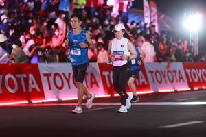BIB: 41196, 45913
                            <button type="button" onclick="openModal(21122357)" class="btn btn-primary btn-sm float-right btn-popup" data-toggle="modal" data-target=".modal-high-quality">
                        <i class="fas fa-shopping-cart"></i> Add to Cart
                    </button>
                                            <button type="button" onclick="isThisMe(21122357, true)" class="btn btn-success btn-sm float-right btn-popup btn-isme hidden" data-toggle="tooltip" data-placement="bottom" title="นี่คือรูปของคุณใช่ไหม คลิกที่นี่เพื่อเอาเข้าอัลบั้ม">
                        <i class="fas fa-plus"></i> Add to album
                    </button>
                    <button type="button" onclick="isThisMe(21122357, false)" class="btn btn-warning btn-sm float-right btn-popup btn-isnotme hidden">
                        <i class="fas fa-ban"></i> Remove from album
                    </button>