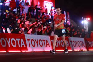 BIB: 4186
                            <button type="button" onclick="openModal(20143837)" class="btn btn-primary btn-sm float-right btn-popup" data-toggle="modal" data-target=".modal-high-quality">
                        <i class="fas fa-shopping-cart"></i> Add to Cart
                    </button>
                                            <button type="button" onclick="isThisMe(20143837, true)" class="btn btn-success btn-sm float-right btn-popup btn-isme hidden" data-toggle="tooltip" data-placement="bottom" title="นี่คือรูปของคุณใช่ไหม คลิกที่นี่เพื่อเอาเข้าอัลบั้ม">
                        <i class="fas fa-plus"></i> Add to album
                    </button>
                    <button type="button" onclick="isThisMe(20143837, false)" class="btn btn-warning btn-sm float-right btn-popup btn-isnotme hidden">
                        <i class="fas fa-ban"></i> Remove from album
                    </button>