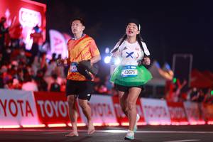 BIB: 43675
                            <button type="button" onclick="openModal(20163869)" class="btn btn-primary btn-sm float-right btn-popup" data-toggle="modal" data-target=".modal-high-quality">
                        <i class="fas fa-shopping-cart"></i> Add to Cart
                    </button>
                                            <button type="button" onclick="isThisMe(20163869, true)" class="btn btn-success btn-sm float-right btn-popup btn-isme hidden" data-toggle="tooltip" data-placement="bottom" title="นี่คือรูปของคุณใช่ไหม คลิกที่นี่เพื่อเอาเข้าอัลบั้ม">
                        <i class="fas fa-plus"></i> Add to album
                    </button>
                    <button type="button" onclick="isThisMe(20163869, false)" class="btn btn-warning btn-sm float-right btn-popup btn-isnotme hidden">
                        <i class="fas fa-ban"></i> Remove from album
                    </button>